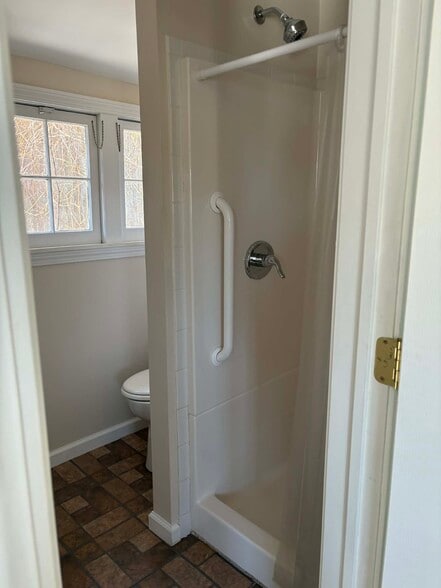 Building Photo - 11 West St