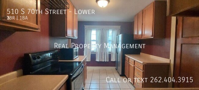 Building Photo - 510 S 70th St