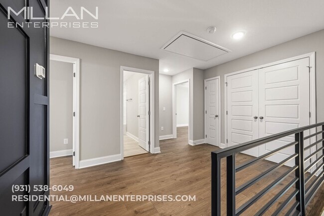 Building Photo - Contemporary 3-Bedroom Beauty with Walk-In Closet and Tile Shower Retreat