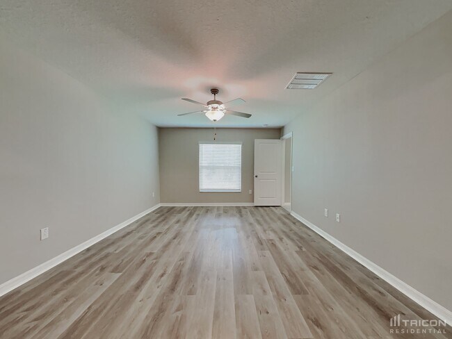 Building Photo - 7030 Wiseman Run Dr