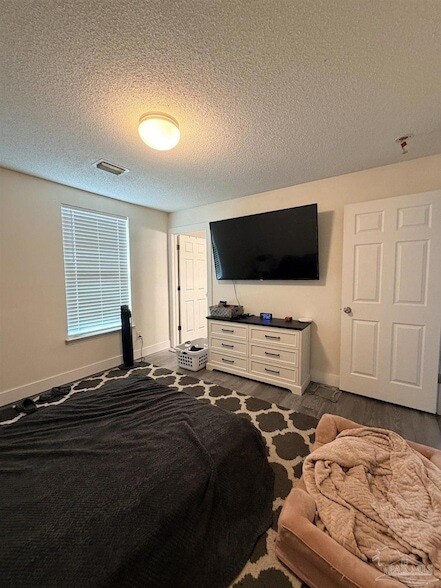 Building Photo - 5877 Tryton Cir