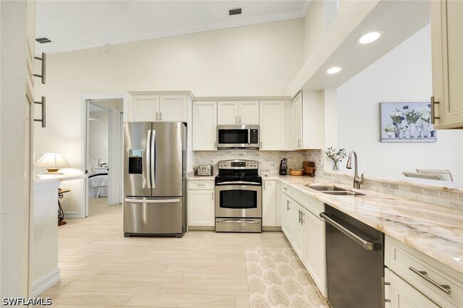 Building Photo - 800 Breakaway Ln