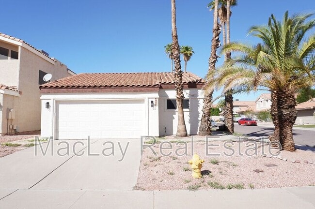 Primary Photo - 4024 E Hiddenview Dr