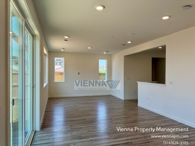 Building Photo - 4696 Snapdragon Wy