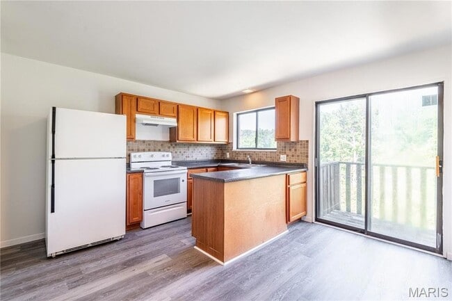 Building Photo - 3017 Pembroke Ln