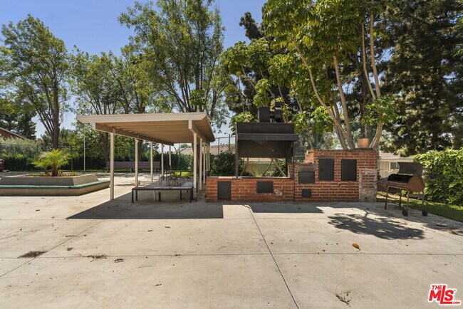 Building Photo - 3500 W Manchester Blvd