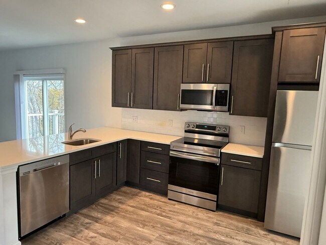 Building Photo - 1332 Genoa Street