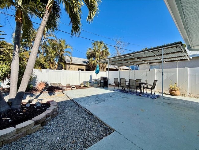 Building Photo - 13299 3rd St E