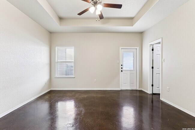 Building Photo - 219 Eugene Pass