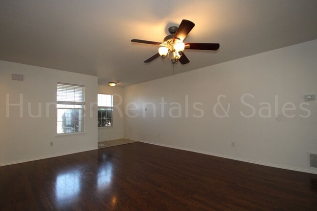 Building Photo - Beautiful 3-Bedroom Home with Enclosed Patio, Pergola Deck & Modern Upgrades