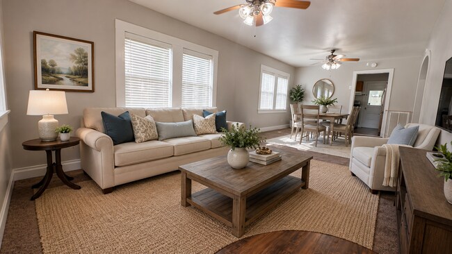 Building Photo - 414 E Washington St