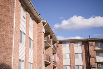 Building Photo - Landover Apartments