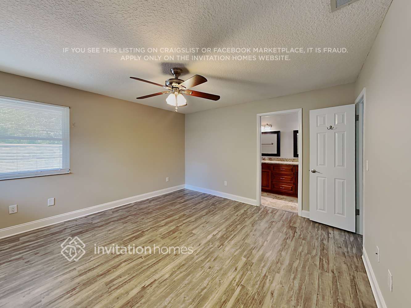 Building Photo - 462 E Springtree Way