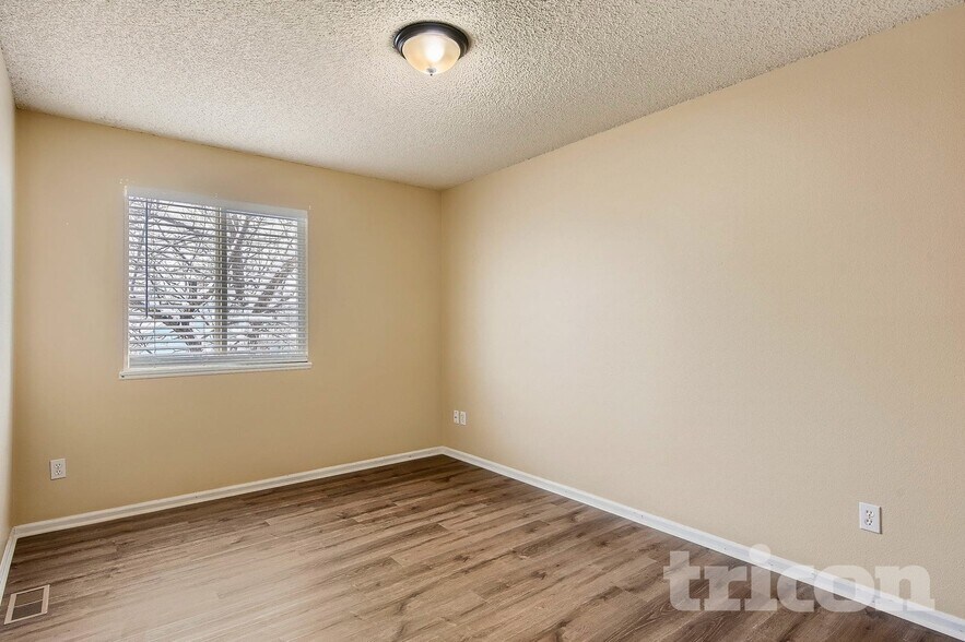 Building Photo - 1459 Cattail Dr