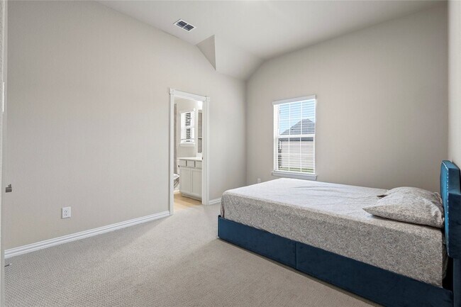 Building Photo - 2213 Cherrybark Trl