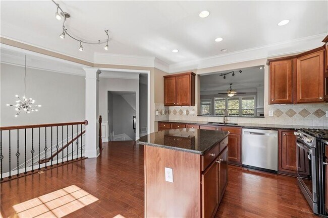 Building Photo - 2117 Wylmoor Way