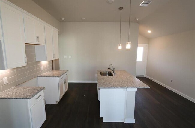 Building Photo - 26260 Astral Wy