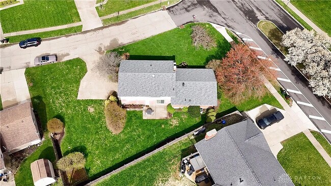 Building Photo - 4500 Acreview Ln