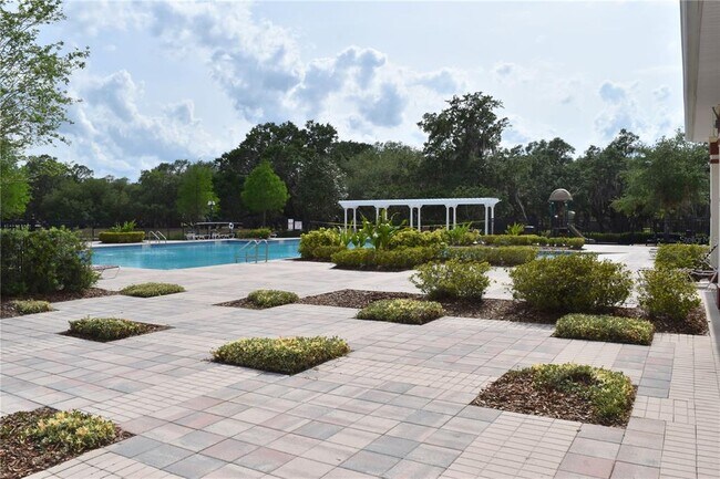 Building Photo - 2116 Betsy Ross Ln