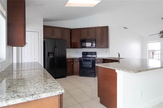 Building Photo - 2782 Picadilly Cir