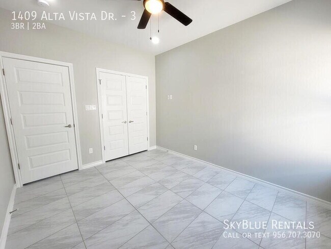 Building Photo - 1409 Alta Vista Dr