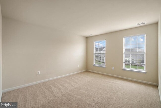 Building Photo - 290 Norland Knoll Dr