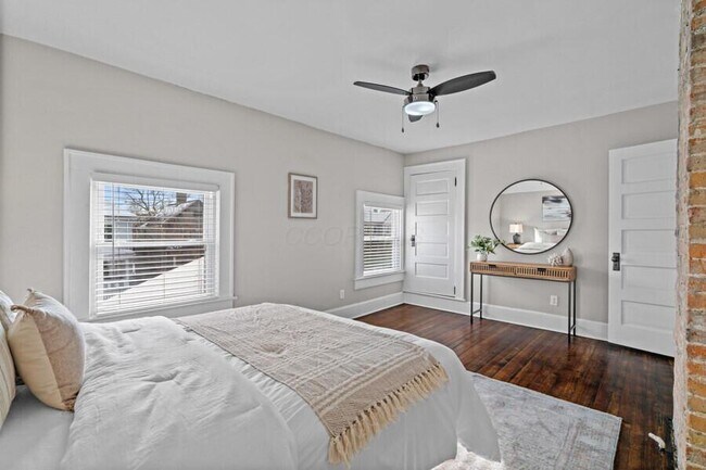 Building Photo - 1511 Hamlet St