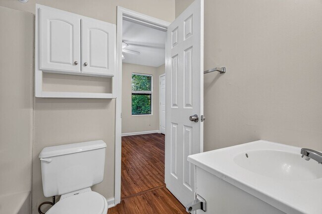 Building Photo - 6239 Lucille Dr