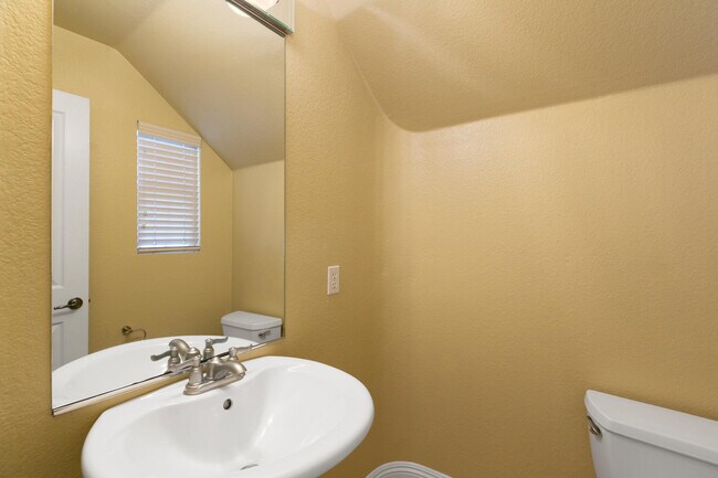 Building Photo - 7037 Surfbird Cir