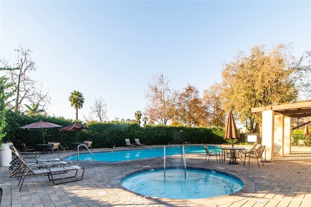 Building Photo - 923 Lombard Ct