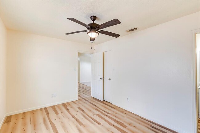 Building Photo - 14202 Sussman Ct