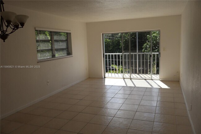 Building Photo - 12290 NE 11th Ct