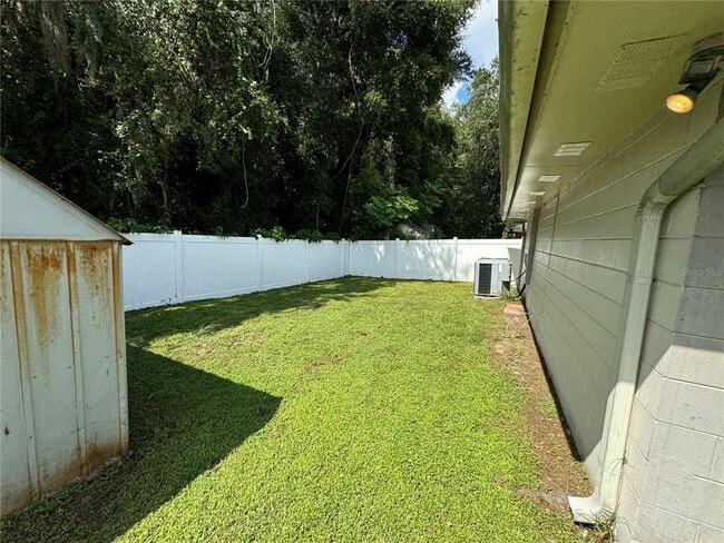 Building Photo - 5906 Birchwood Dr