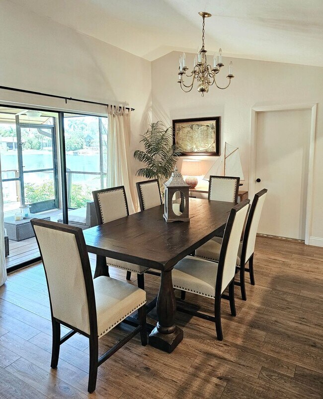 Building Photo - McGregor Woods  Community with Natural Surrounding Charm. Close to Sanibel.