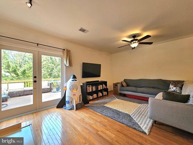 Building Photo - 5939 Heatherwood Ct