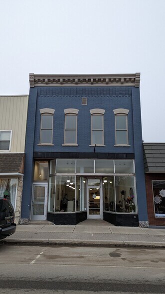 Building Photo - 824 Ashmun St