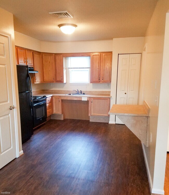Building Photo - 1 br, 1 bath  - Worthington Senior Apartments