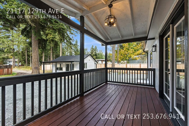 Building Photo - 21117 129th Ave E