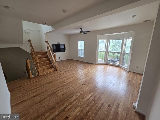 Building Photo - 14134 Darkwood Cir