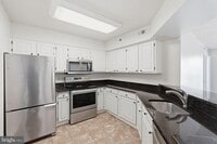 Building Photo - 1200 Braddock Pl