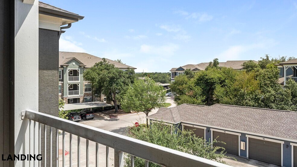 Building Photo - 10800 Lakeline Blvd