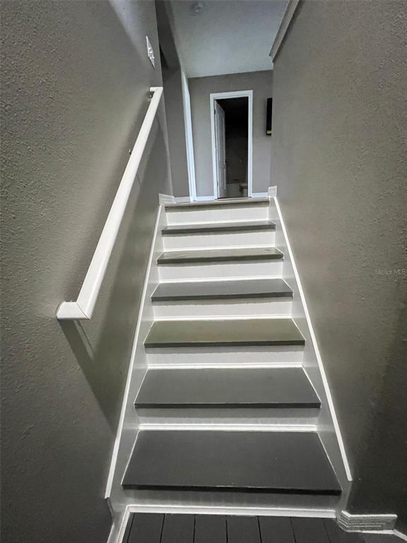 Building Photo - 2220 Grantham Ave