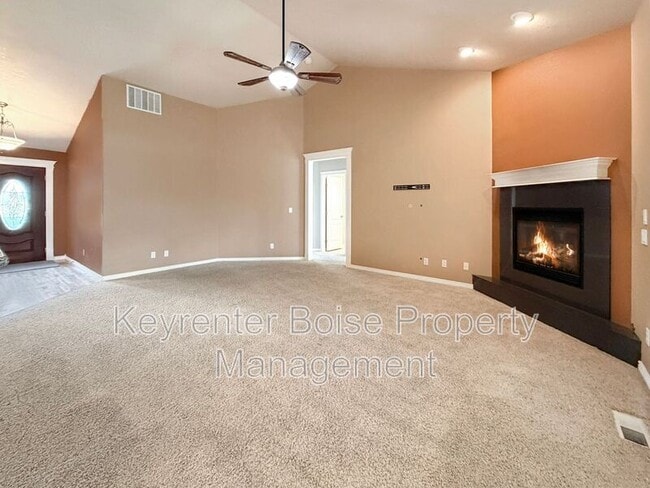 Building Photo - 1285 E Prohaska St