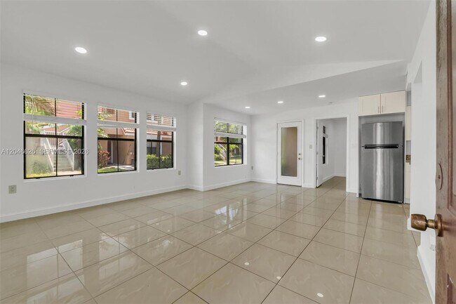 Building Photo - 15560 SW 104th Terrace