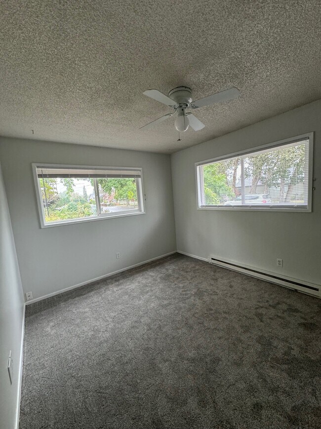 Building Photo - 1235 Broadway St SW