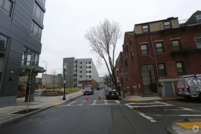 Building Photo - 88 Hudson Street Condominiums