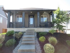 Building Photo - Light and Bright 3 bedroom, 1.5 bath home in Tehaleh