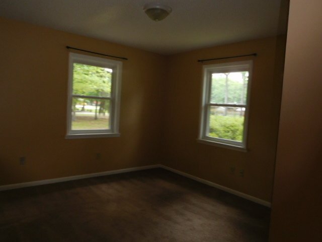 Building Photo - House for Rent