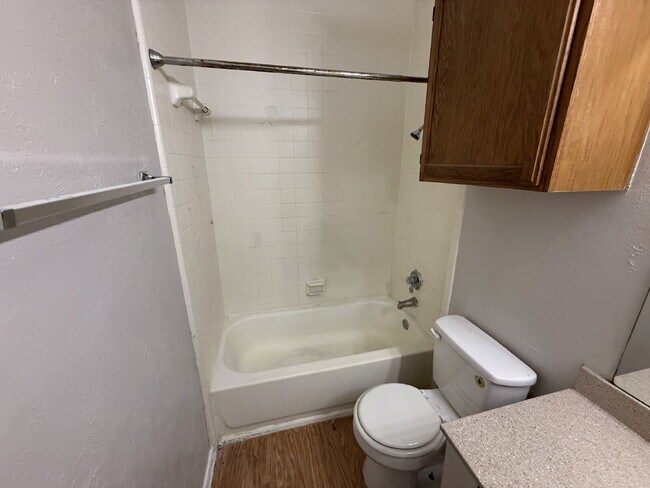 Building Photo - 9601 Forest Ln