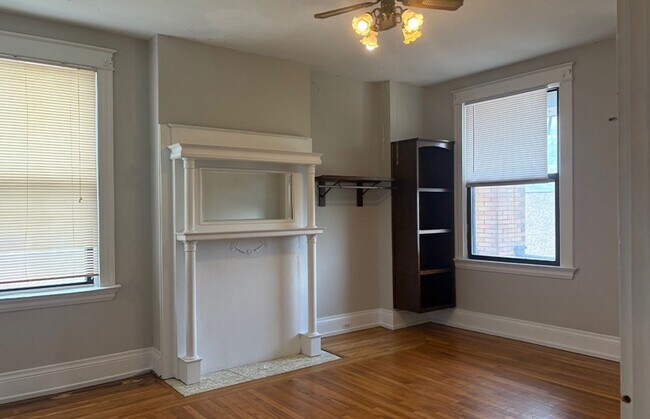 Building Photo - 3241 Jefferson Ave